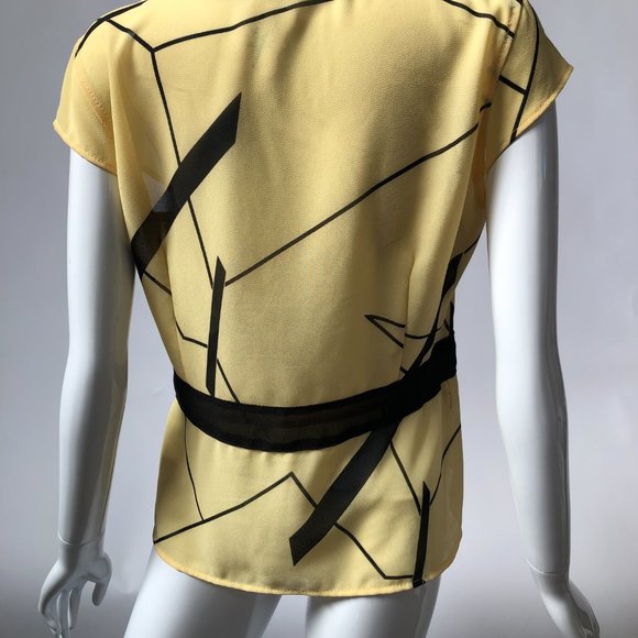 💋3 for $25! Abstract Wrap Tunic Top - Picture 8 of 9